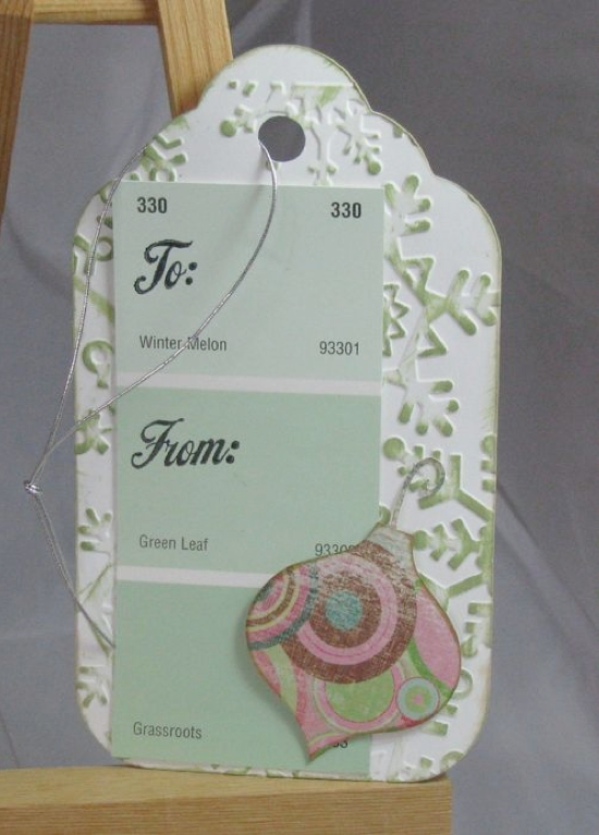 Gift Tags Using Paint Swatches 18 Paint chip craft ideas. Why hadn't I thought of these??