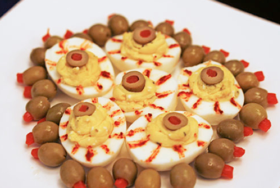 Deviled Egg Halloween Eyeballs 8 REALLY Gross Halloween Food Ideas!!