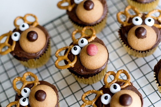 cute christmas cupcake ideas Tons of really creative Christmas cupcake ideas!!
