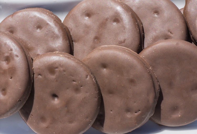Homemade Thin Mint Cookies (Copycat Girl Scout Cookie Recipe)