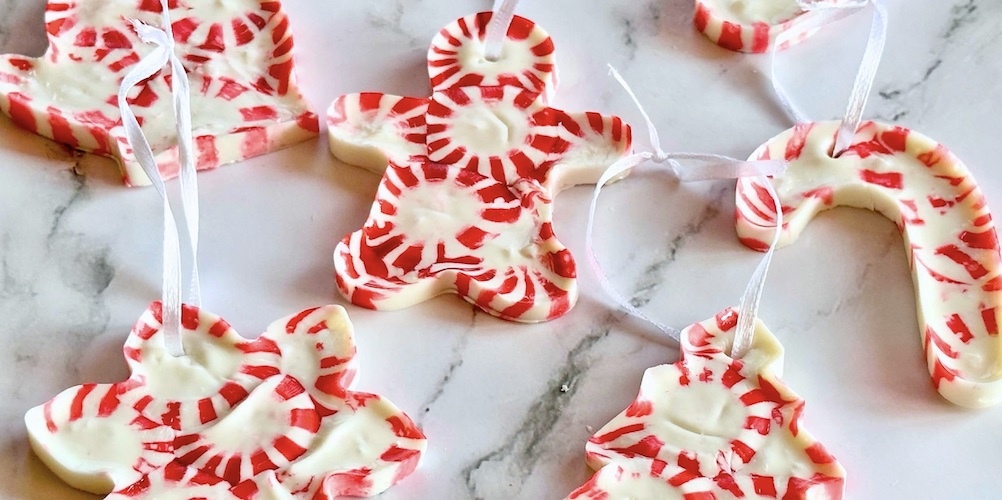 these DIY peppermint ornaments are so simple to make and turn out just adorable! with a few cheap supplies you might already have at home you can make homemade ornaments that are perfect for your Christmas tree, as gifts, or as party favors this holiday season.