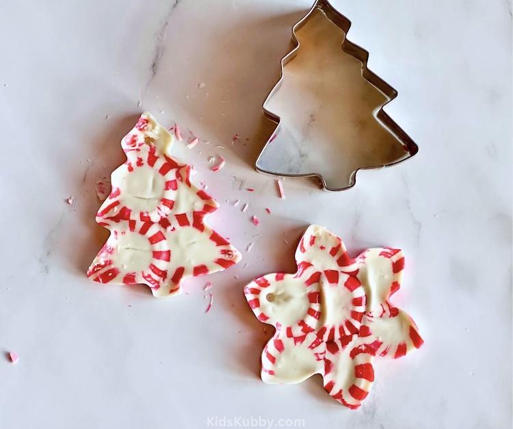 Christmas activity, crafts for kids, melted candy ornaments, DIY ornaments, peppermint craft for kids, kitchen craft ideas for toddlers