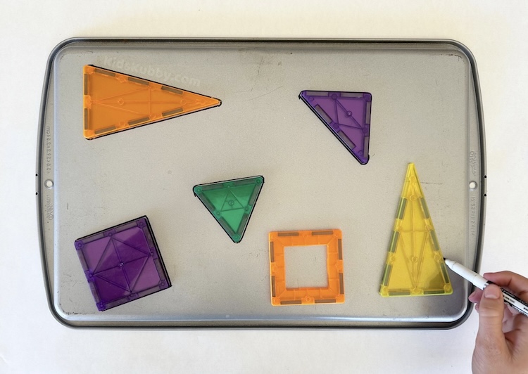easy mess free magnet game for preschoolers. Simple set up using dollar store supplies. Perfect for preschool classroom teachers. 
