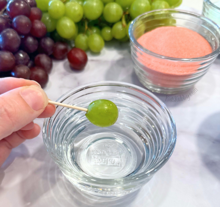 How To Make Candy Grapes With Jello Candy Grapes Made With Jello!