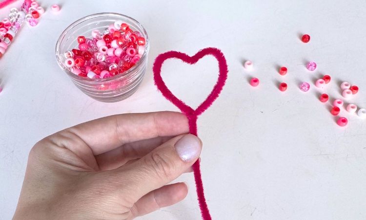 DIY Valentine's Day Pipe Cleaner Craft with Beads