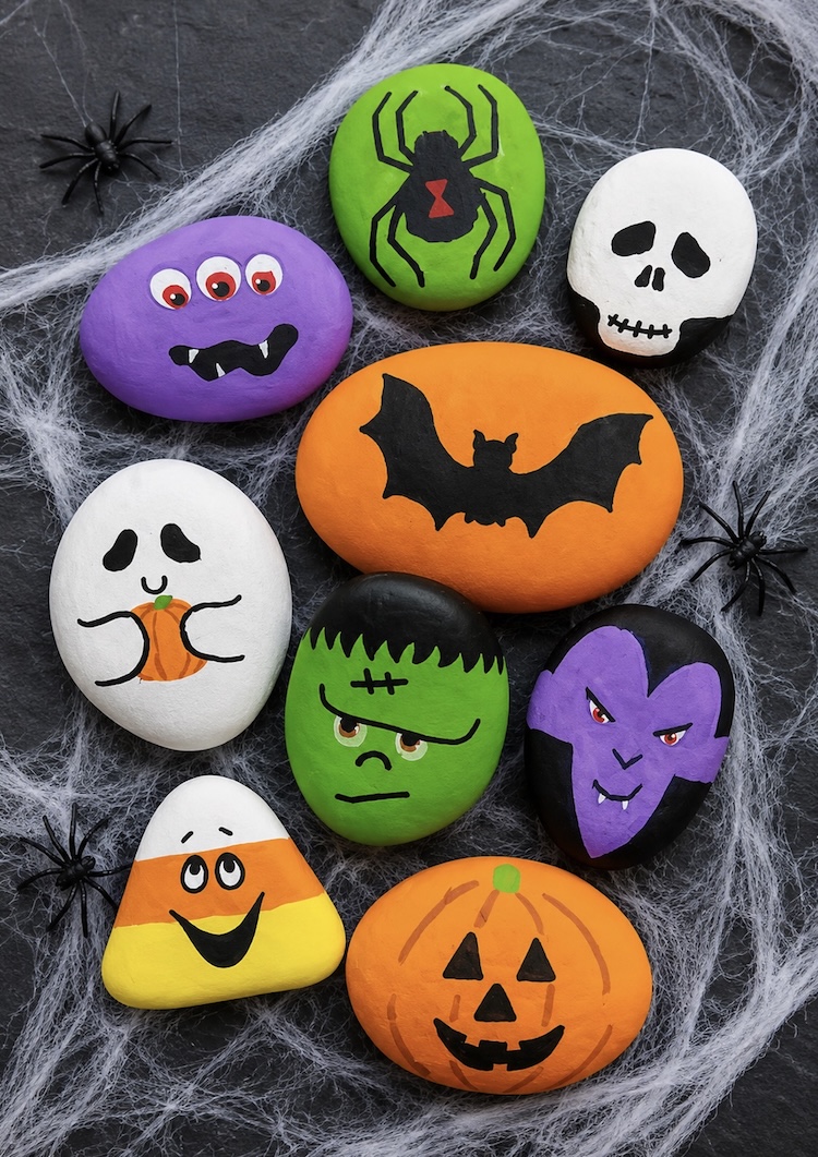 Painted rock ideas for Halloween.