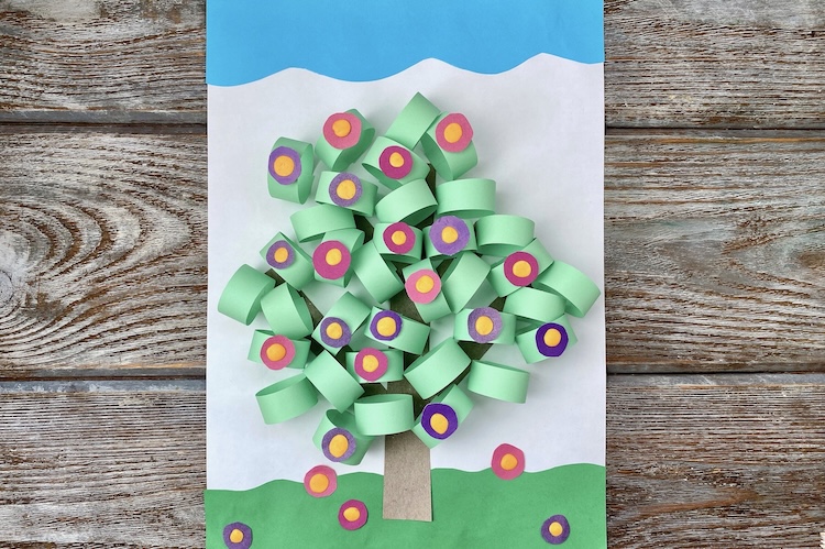 Finished 3D paper loop tree with flowers.