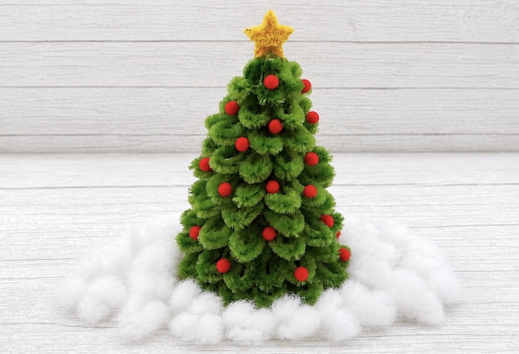 DIY Christmas Tree Pipe Cleaner Craft 