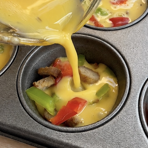 Easy breakfast recipes and ideas for kids of all ages! Some of these recipes are quick for school mornings and some are great for Sunday brunch at home with the family.