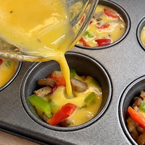 Quick and easy breakfast ideas for kids that are fun to make and eat! A few exciting options for special occasion as well as fast ideas for busy school mornings.