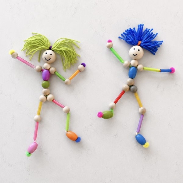 Easy Pipe Cleaner craft ideas for kids of all ages from simple preschool crafts to creative projects for older kids.
