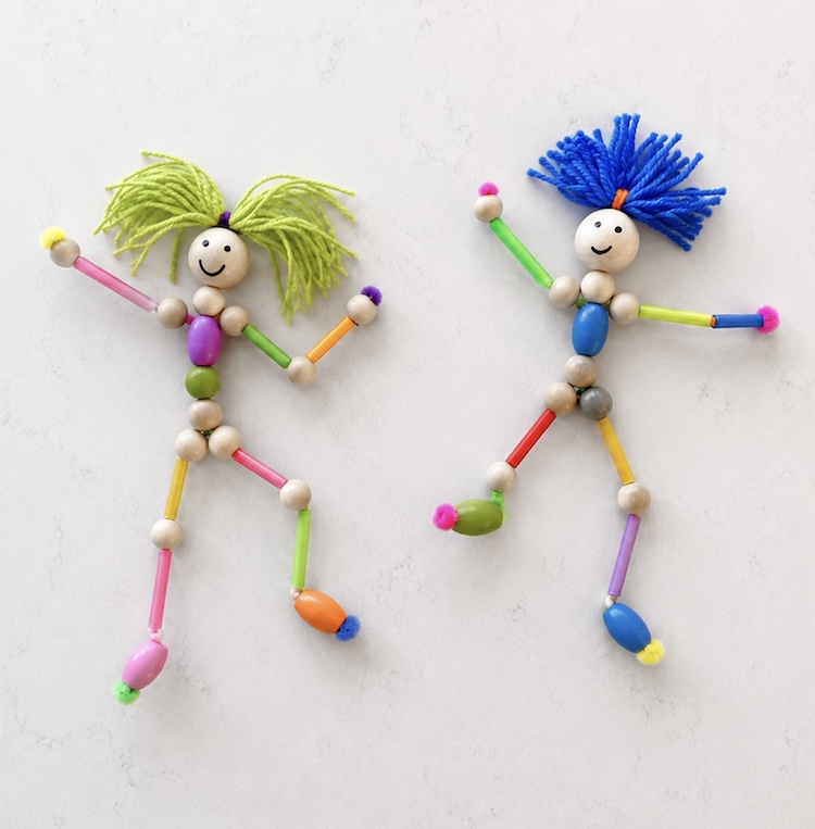 Easy Pipe Cleaner craft ideas for kids of all ages from simple preschool crafts to creative projects for older kids.