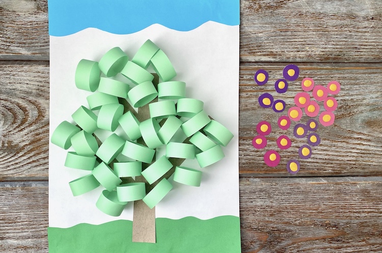 Paper loop 3D trees
