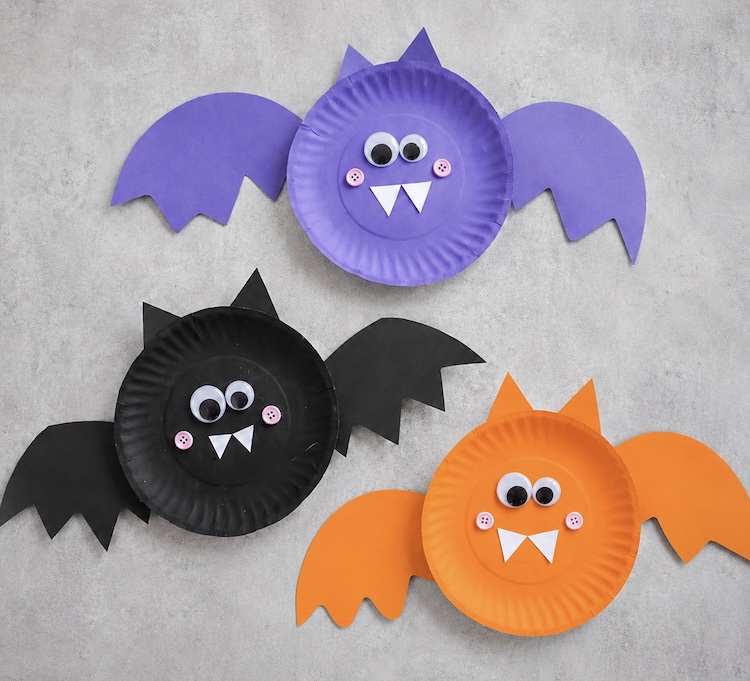 DIY paper plate bats craft idea for preschool. 