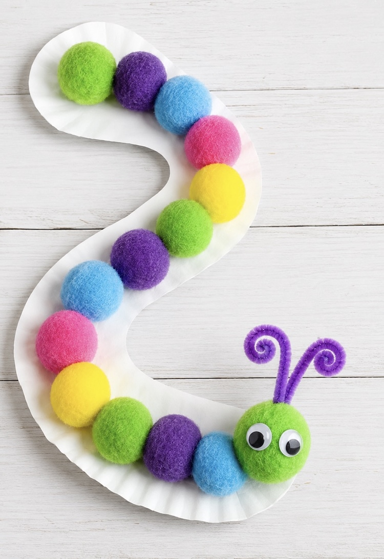 How to make an adorable and colorful caterpillar craft for kids using cheap supplies.