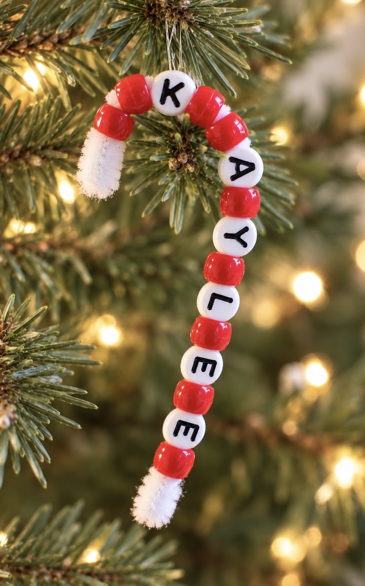 Cute handmade Christmas ornaments. How to make pipe cleaner candy canes with red pony beads and alphabet beads.