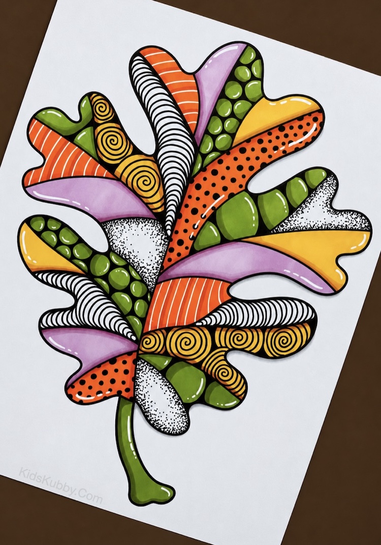 Free printable oak leaf with a mosaic design for coloring. A unique and easy art project for fall for kids and adults. You can use markers, crayons, or colored pencils.